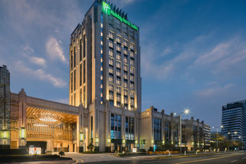 昆山花桥套房假日酒店