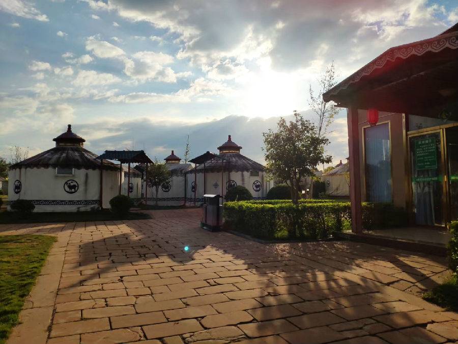 南雄三佳村蒙古包民俗驿站