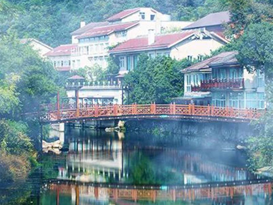 安吉美林度假村