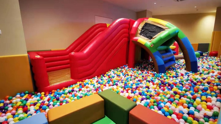 朗玩(南京江宁金鹰购物中心店)