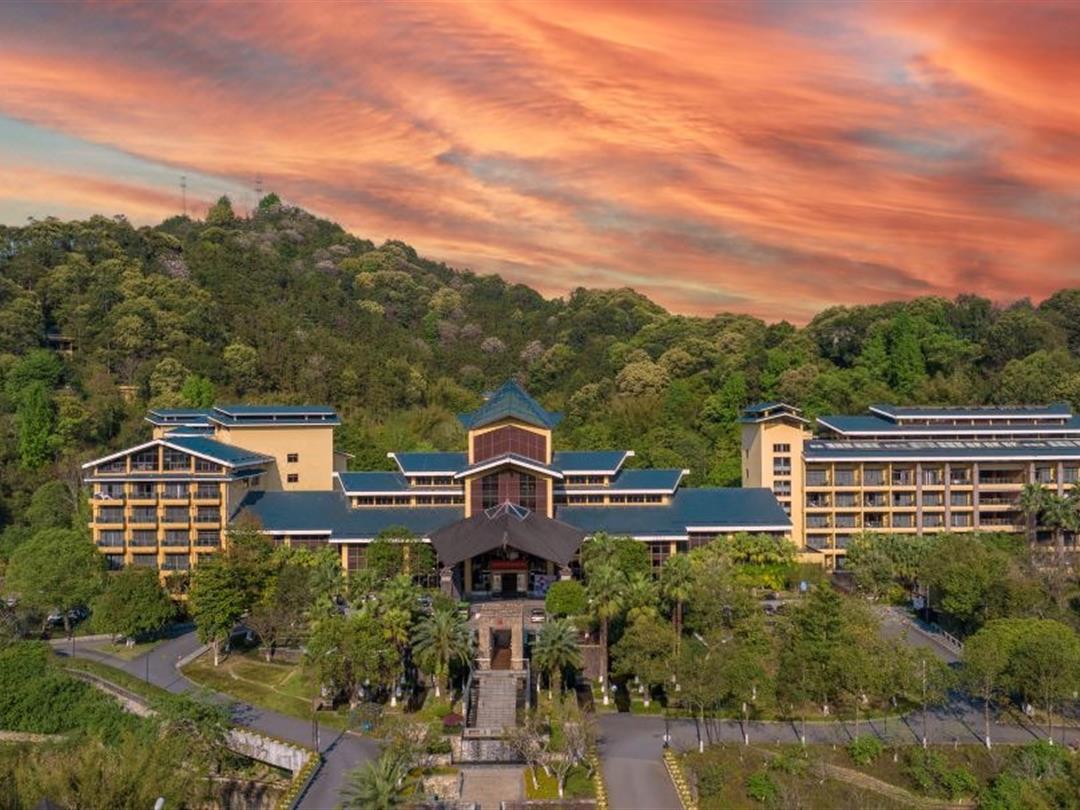 龙门地派温泉度假村