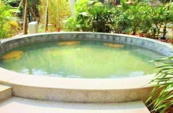 龙翔谷养生温矿泉