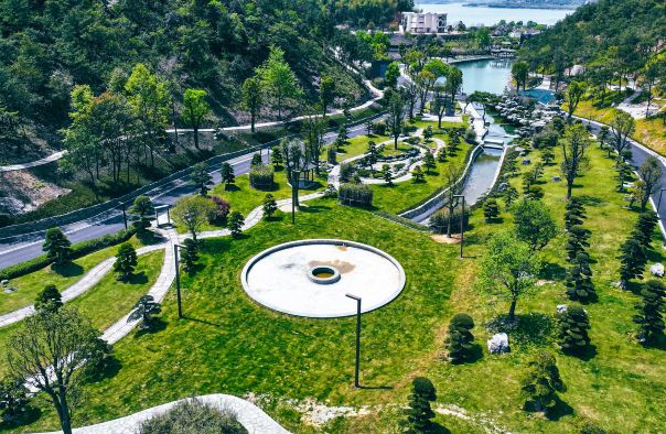 宁波东钱湖松博园景区