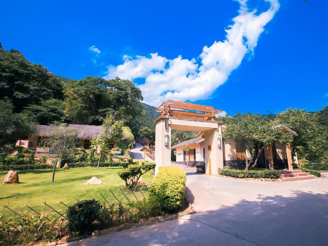 灵溪河森林旅游度假酒店