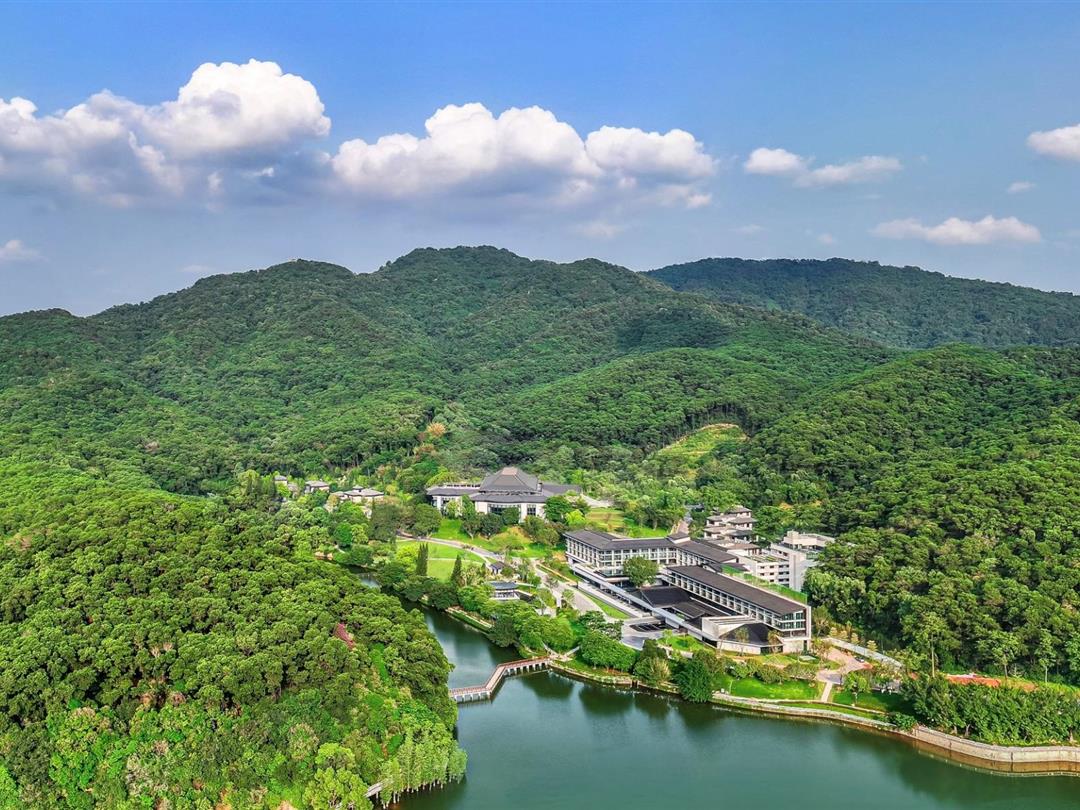 广州鸣泉居酒店