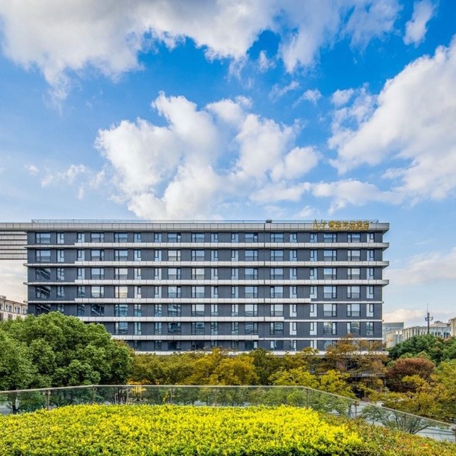 上海虹桥世茂睿选尚品酒店