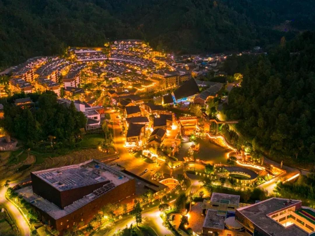 云和半山温泉度假酒店(腾冲玛御谷温泉小镇店)