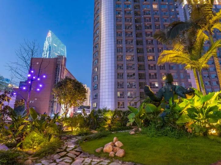 Vyluk蔚徕酒店(重庆观音桥步行街轻轨站店)