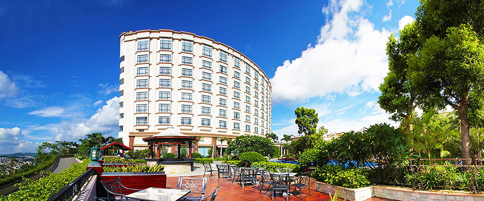 樟木头三正半山酒店