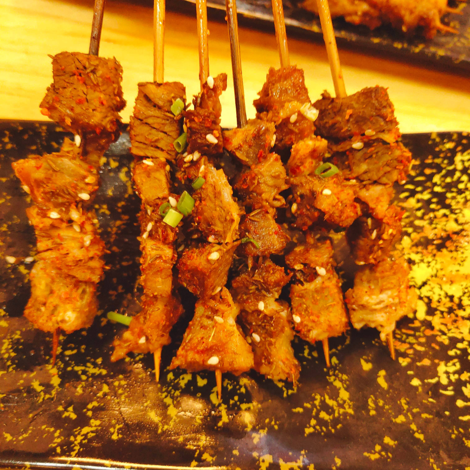 牛腩串,羊肉串,牛肠串,生蚝,大白虾,五花肉等11种