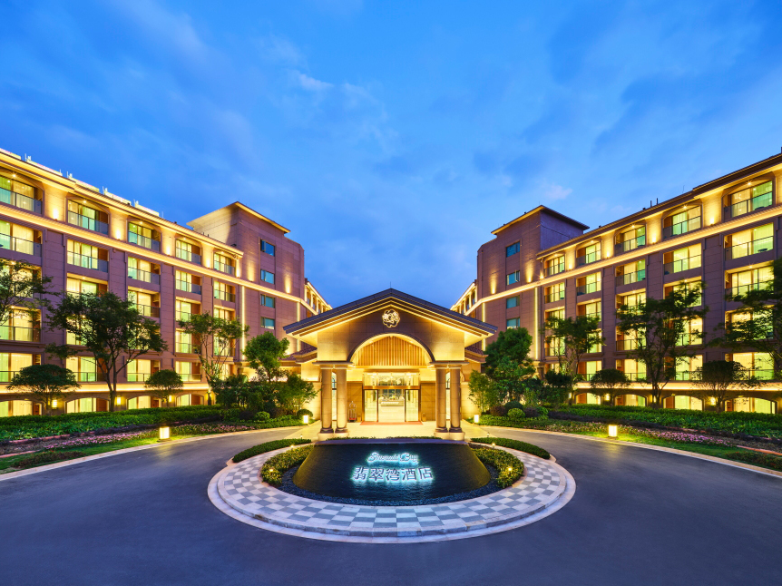 抚仙湖翡翠湾酒店